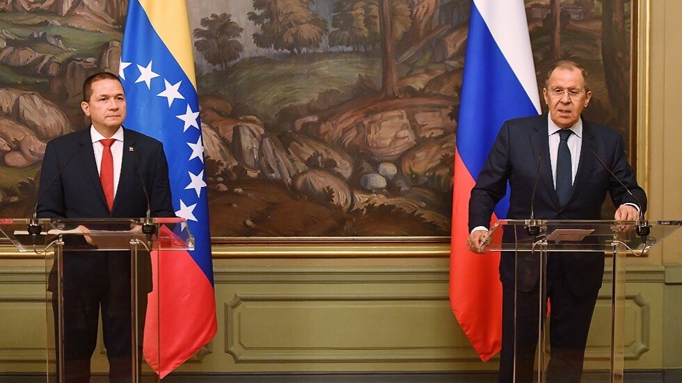 لافروف: تجميد الولايات المتحدة لأصول الدول سرقة صريحة