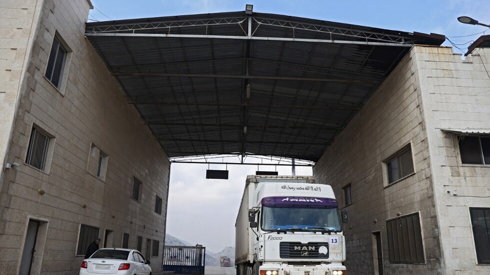 مسؤول أممي: وقف إيصال المساعدات عبر الحدود إلى سوريا سيكون كارثيا