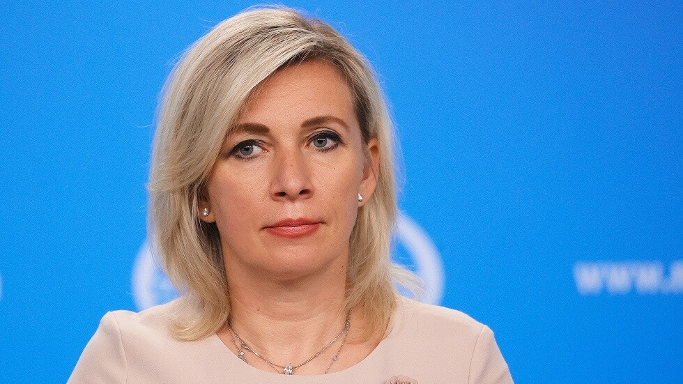 زاخاروفا ترد على المتحدث باسم الخارجية الأمريكية بمقطع من أغنية: "أعطني إشارة.. افعل ذلك مرة أخرى"