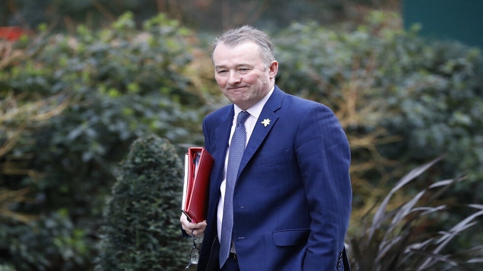 بريطانيا.. وزير شؤون ويلز يعلن استقالته