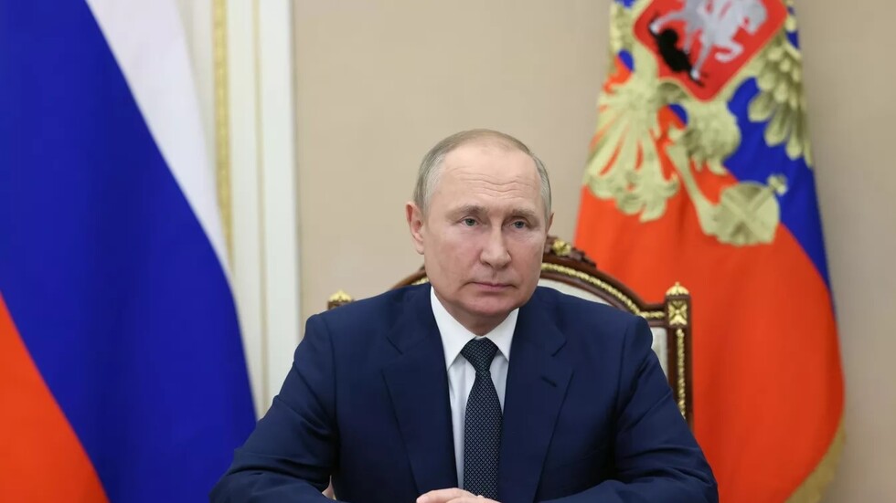 بوتين عن أخصائيي تكنولوجيا المعلومات الذين غادروا روسيا: "الوضع في الوطن أفضل"