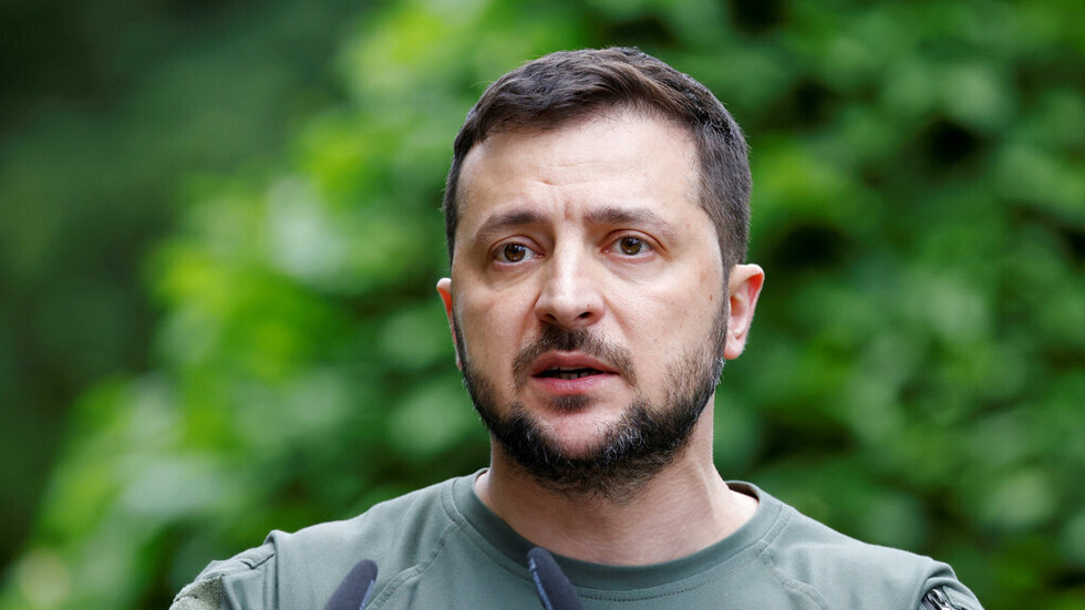 زيلينسكي يرفض احتمال أي تنازلات عن الأراضي لصالح روسيا