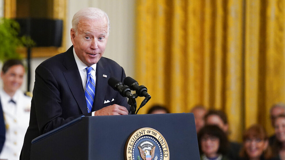 بايدن يعتزم التوقيع على إجراء بشأن الوصول للإجهاض