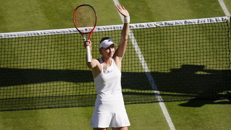 ريباكينا ترد على سؤال حول ما إذا كانت تشعر بأنها روسية