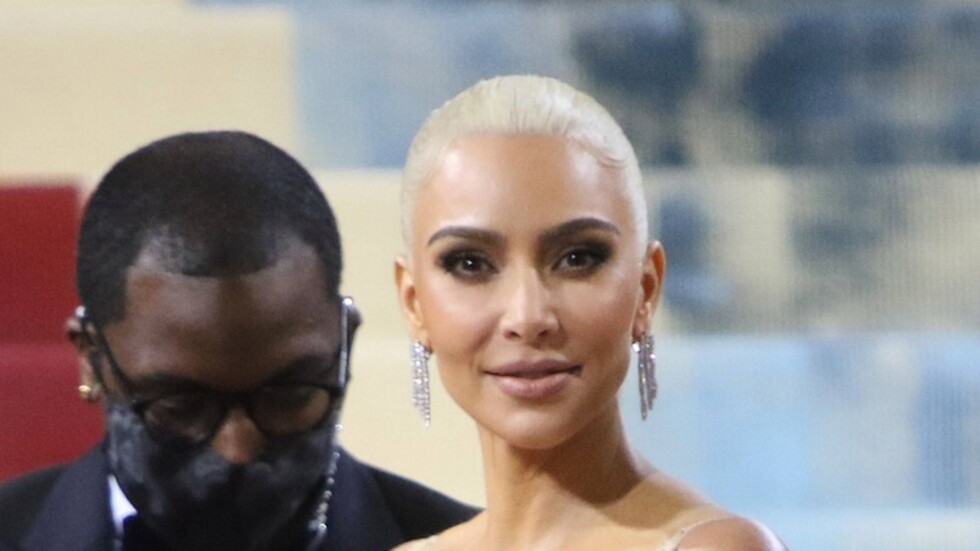 نظام كيم كاردشيان الغذائي قبل حفل "Met Gala" تسبب لها بالتهاب المفاصل الصدفي