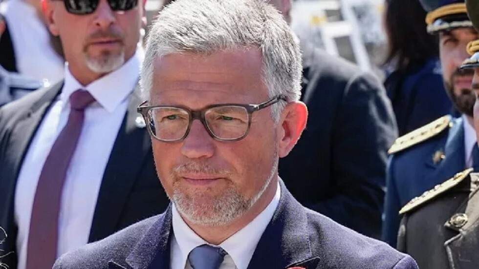 صحيفة: زيلينسكي أقال سفيره في برلين بعد خلافات مع ألمانيا بشأن الغاز الروسي