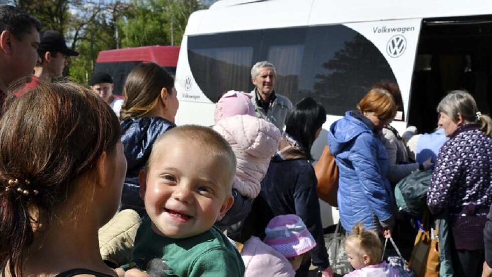 المفوضية الأوروبية: تدفق اللاجئين من أوكرانيا إلى الاتحاد الأوروبي عاد إلى مستوياته السابقة