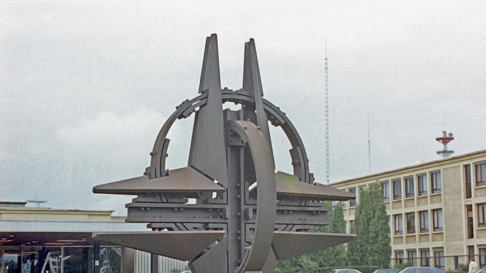 الخارجية الأمريكية: الناتو ليس لديه نوايا عدوانية ضد روسيا