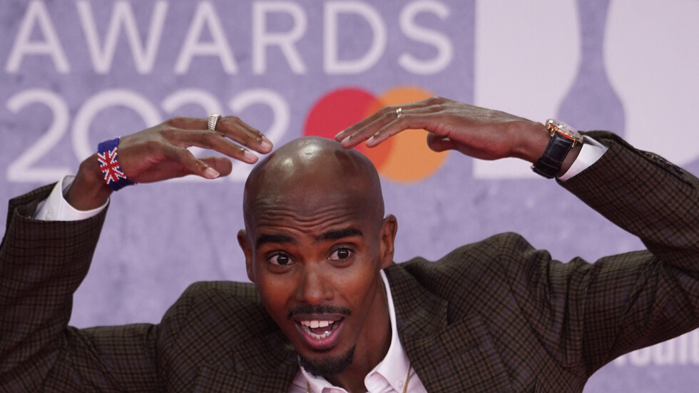 أصله عربي.. البطل الأولمبي مو فرح أحضره تجار البشر إلى المملكة المتحدة