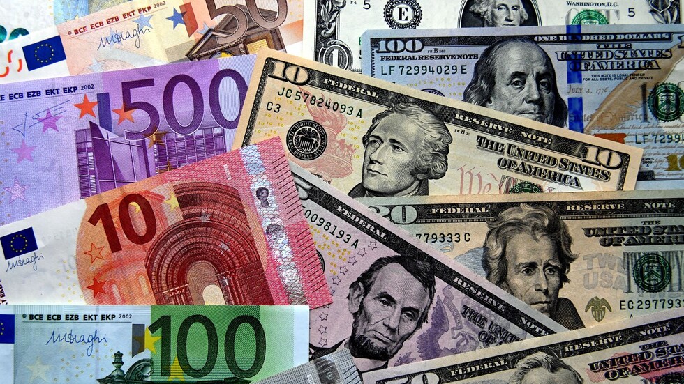 خبير صيني: أوروبا انساقت وراء سياسة العقوبات الأمريكية وواشنطن لا تهتم بمصالح الحلفاء