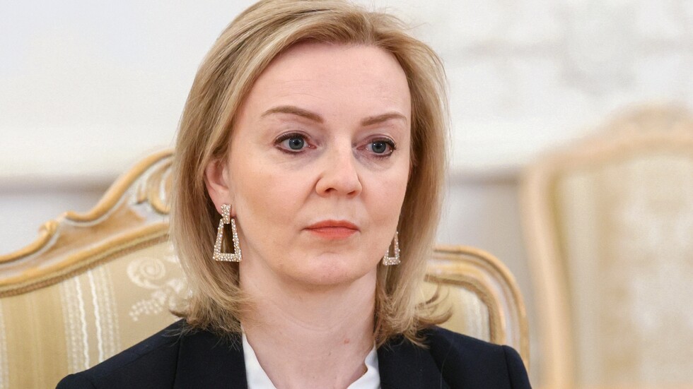 ليزا تراس تحصل على أصوات كافية من المحافظين للترشح لخلافة جونسون