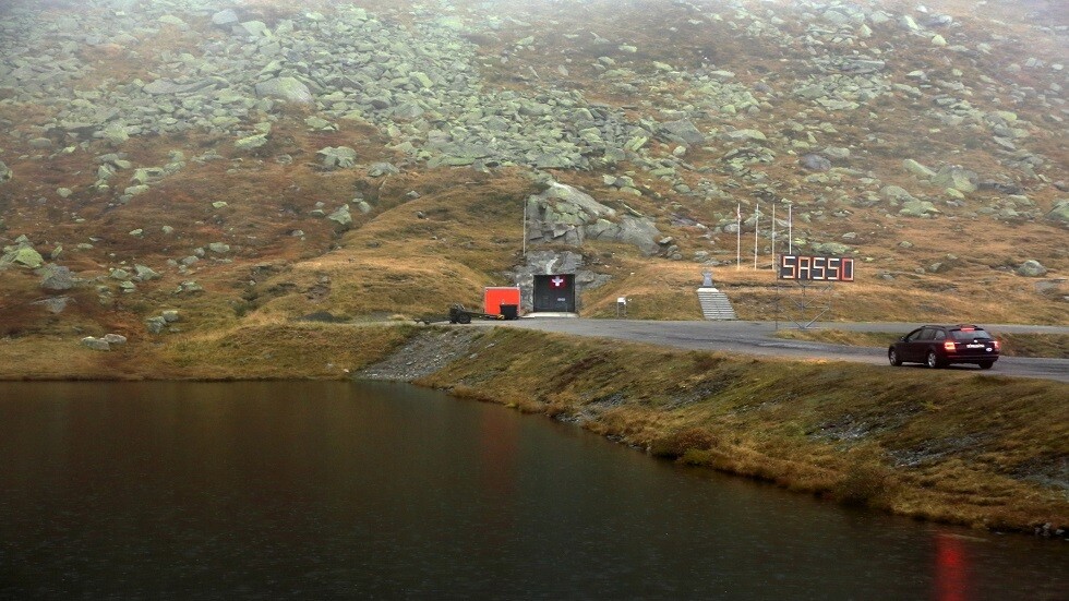 صحيفة "تايمز": بروكسل تخطط لبناء مخبأ آمن لقادة الاتحاد الأوروبي خوفا من تنصت روسيا والصين