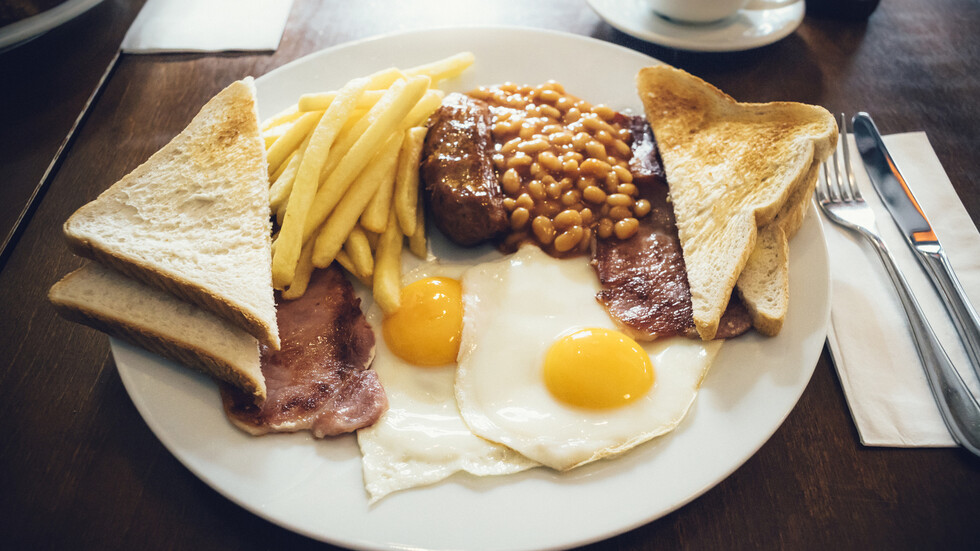 خبراء يحذرون من أطعمة إفطار شائعة "تحتوي على مواد كيميائية مرتبطة بالسرطان"