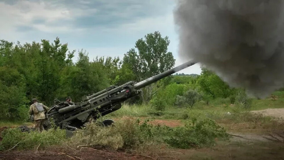 نازيو كييف يستهدفون الجيش الروسي من مدرسة في كراماتورسك لاستدعاء قصفه لها