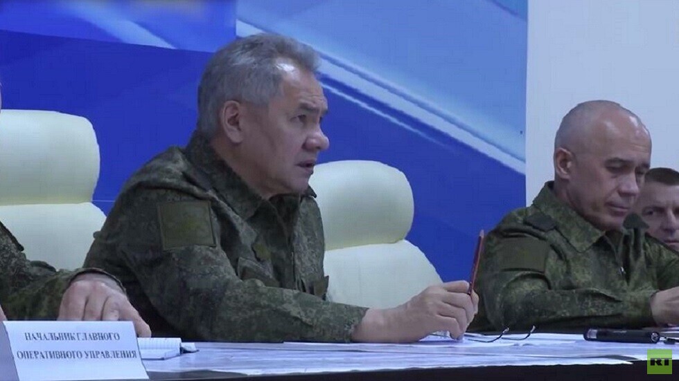 شويغو يوعز بتعزيز العمل العسكري من أجل منع القصف الأوكراني المكثف لدونباس