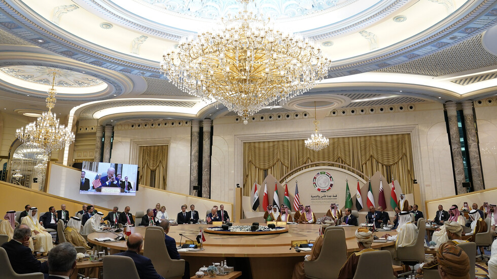 انعقاد قمة جدة للأمن والتنمية في السعودية بمشاركة عربية وأمريكية