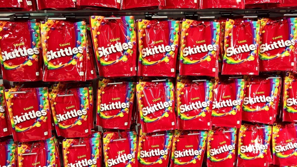 امرأة أمريكية ترفع دعوى قضائية على شركة 