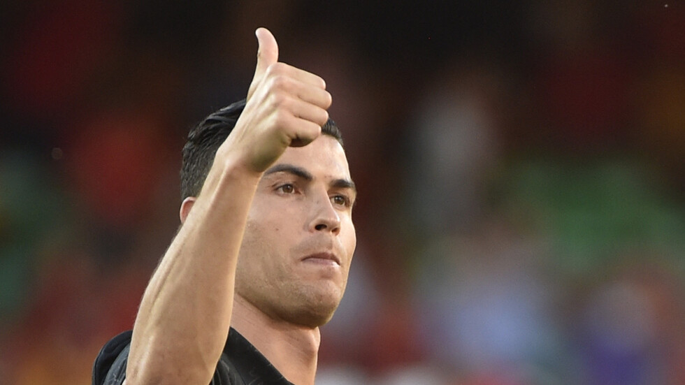 بكلمة واحدة.. رونالدو يرد على شائعات عودته إلى ناديه الأم