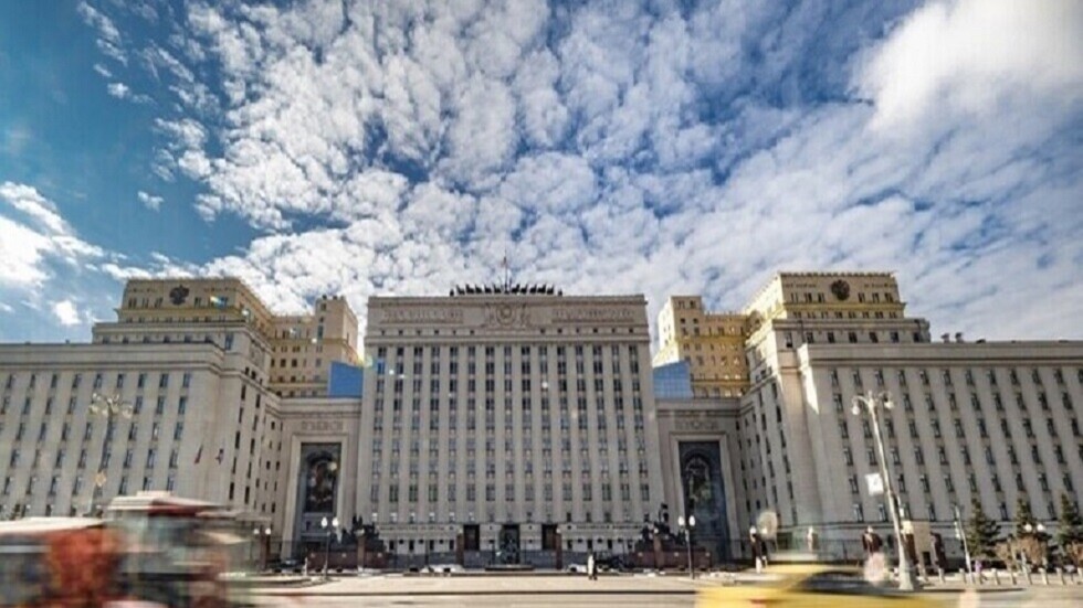 الدفاع الروسية: قواتنا أجلت 2.7 مليون شخص عن مناطق القتال في أوكرانيا