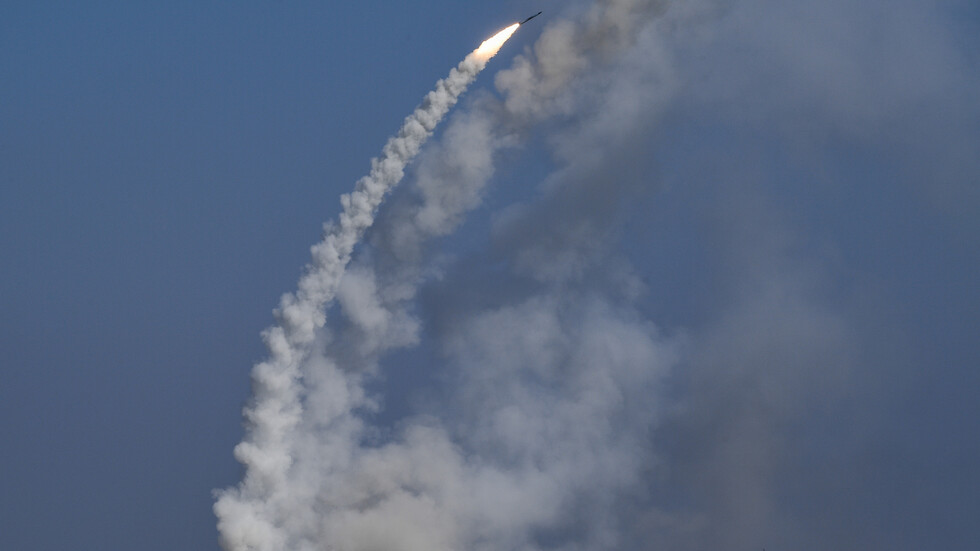 الدفاعات الروسية تسقط صاروخا أوكرانيّا في خيرسون