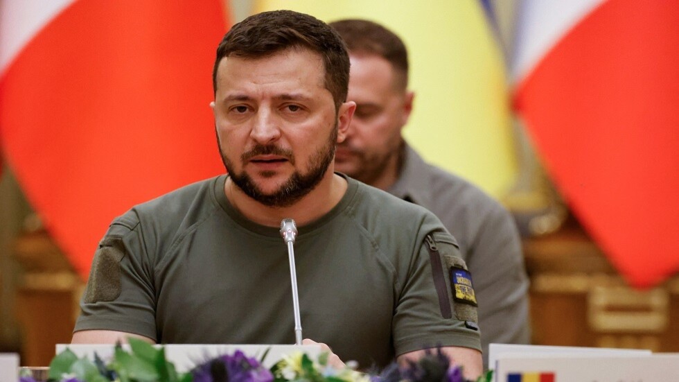 "بوليتيكو": زيلينسكي خائف من استخدام روسيا تكتيك "جنرال الصقيع"