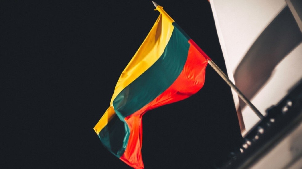 الدفاع الليتوانية: فيلنيوس تعتزم تسليم كييف ناقلات جند مدرعة