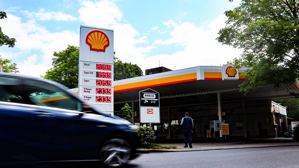 بيسكوف: الاتحاد الأوروبي يواصل جنونه في فرض عقوبات جديدة ضد روسيا