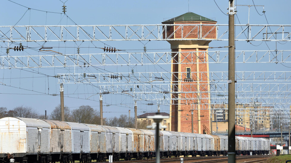 السكك الحديدية الليتوانية تستأنف نقل الحمولات إلى كالينينغراد الروسية