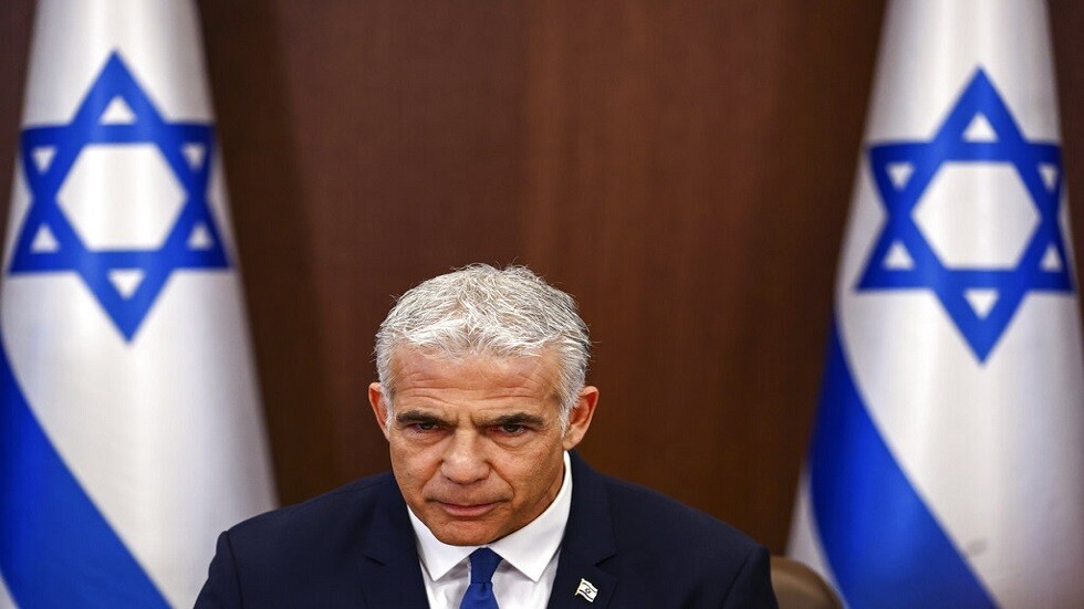 لابيد يطلب إعداد 