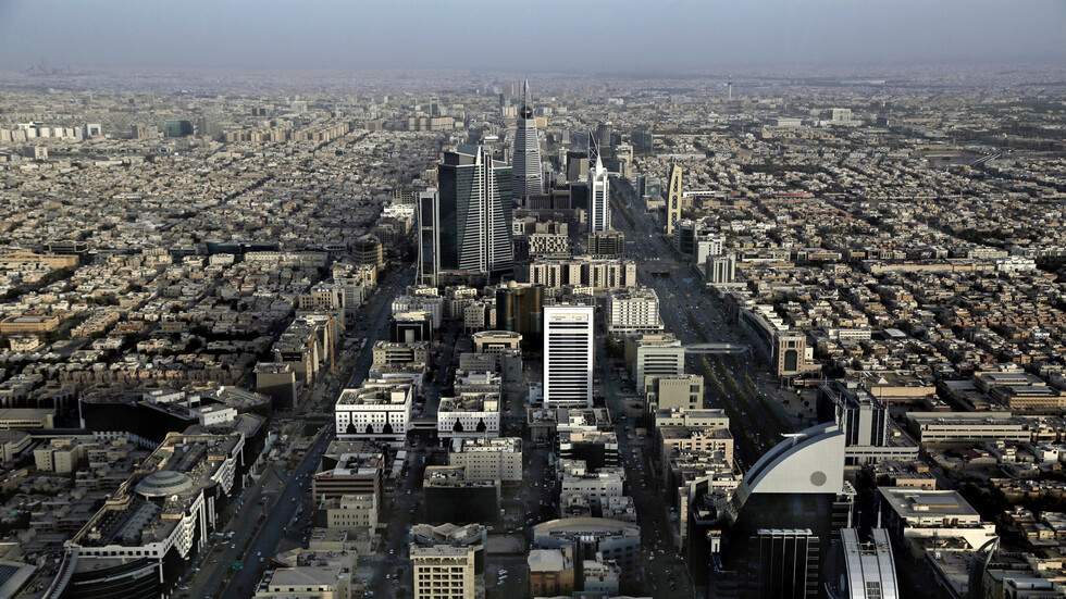 السعودية وكازاخستان تعززان تعاونهما الاقتصادي