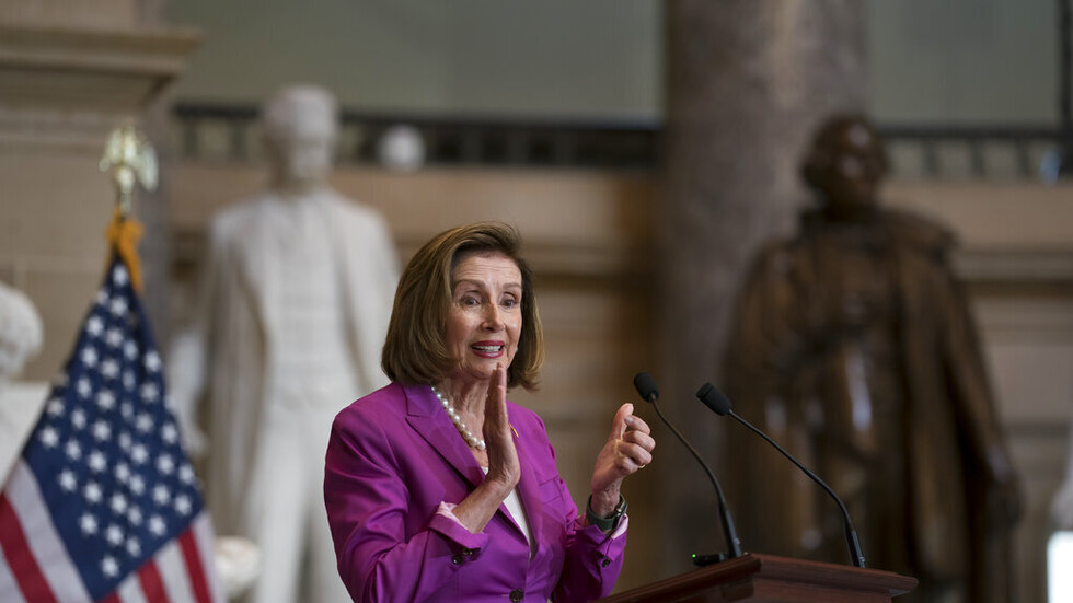 رغم التحذيرات.. بيلوسي توجه دعوات لأعضاء الكونغرس لمرافقتها برحلتها إلى تايوان
