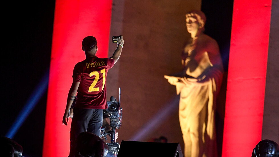 مشاهد مبهرة من الاستقبال الأسطوري لـ