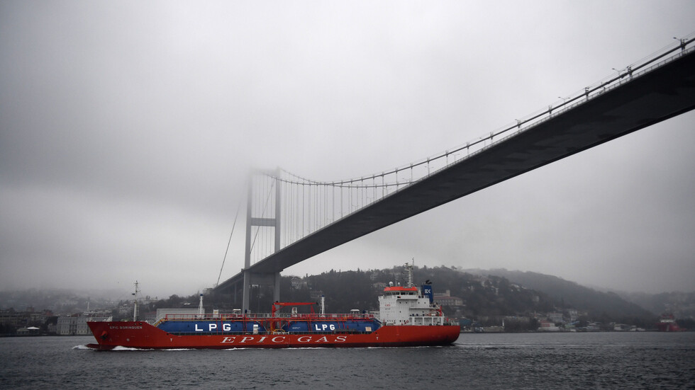 وسائل إعلام: إغلاق البوسفور إثر عطل بإحدى السفن