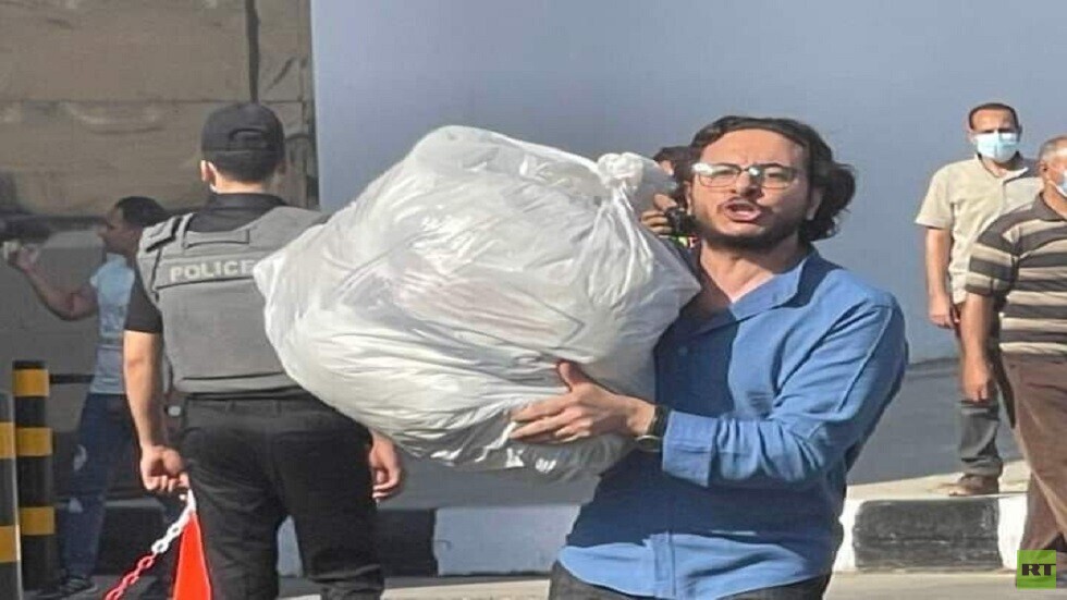 مصر.. إطلاق سراح سبعة معتقلين بينهم صحفي مشهور وباحث بموجب عفو السيسي