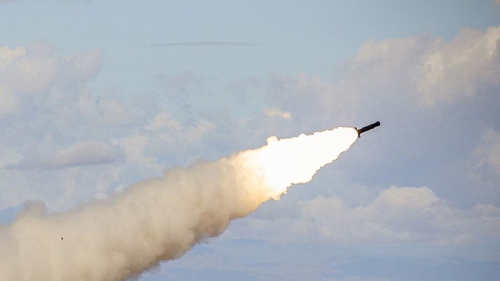 خبير عسكري روسي يكشف أسباب فشل اختبار صاروخ أمريكي فرط صوتي