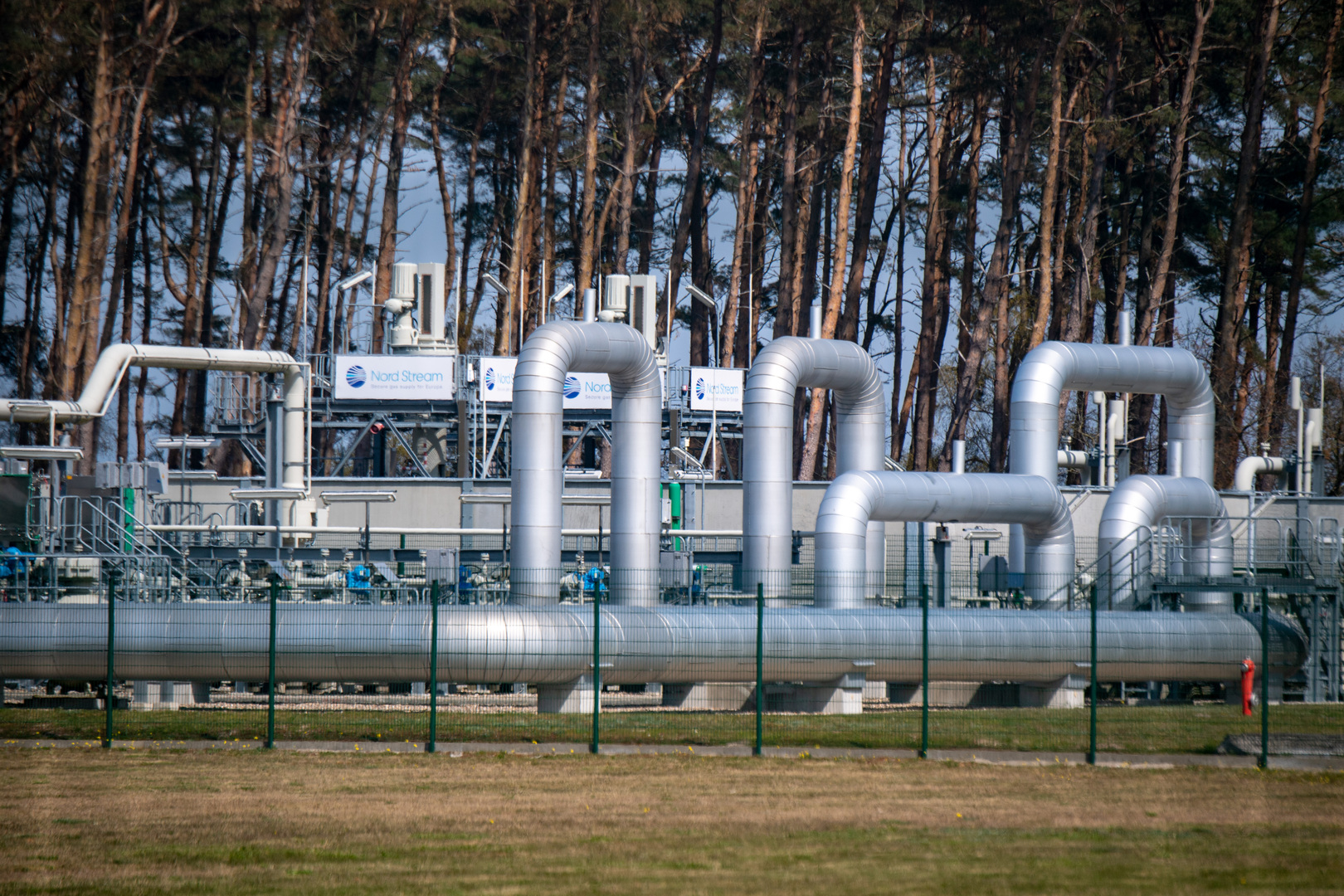 موسكو: علّقنا ضخ الغاز عبر 