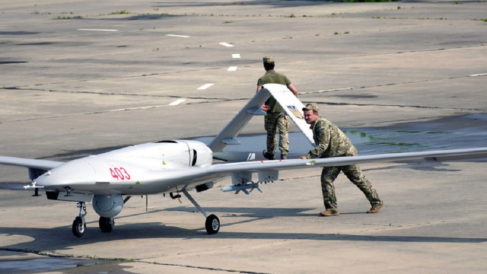 أوكرانيا تتلقى من ليتوانيا طائرة مسيرة قتالية من طراز بيرقدار