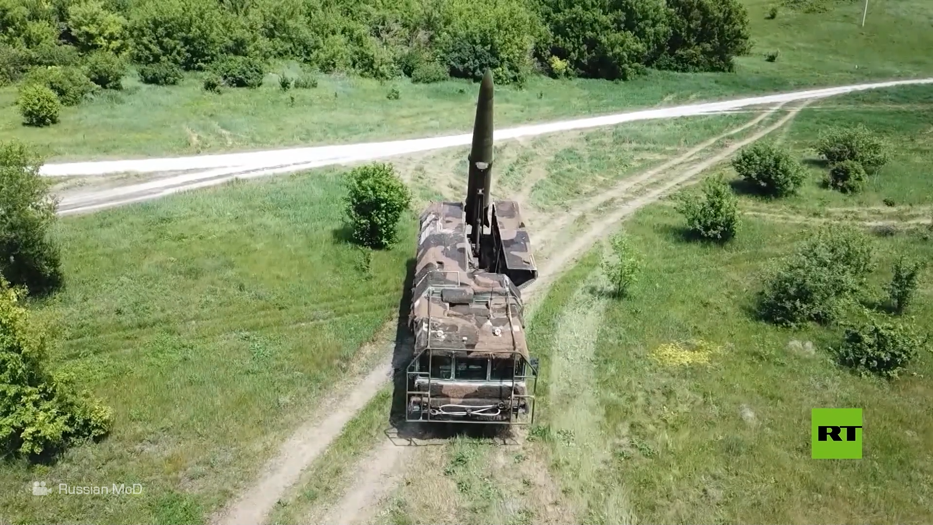 مراسل عسكري يكشف تتبع وتدمير مدفع أمريكي خطير في دونباس