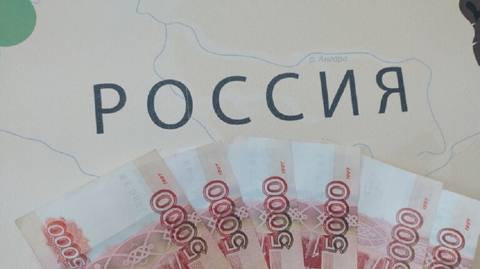 فائض الميزانية الروسية في النصف الأول يبلغ حوالي 1.4 تريليون روبل