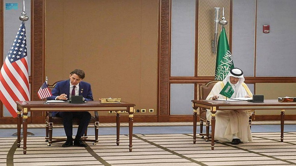 السعودية والولايات المتحدة توقعان 18 اتفاقية ومذكرة تعاون