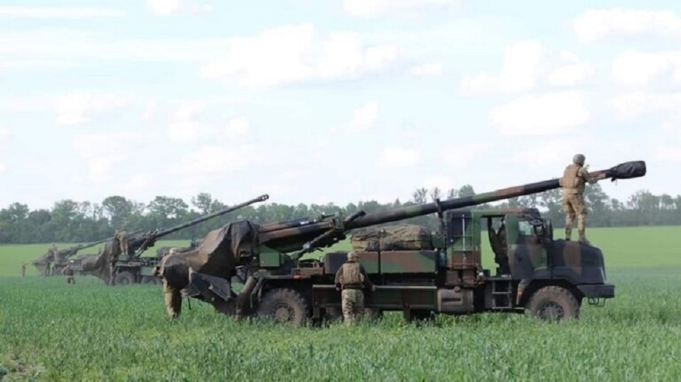 قصف أوكراني شديد لجمهوريتي دونباس بالمدفعية والصواريخ