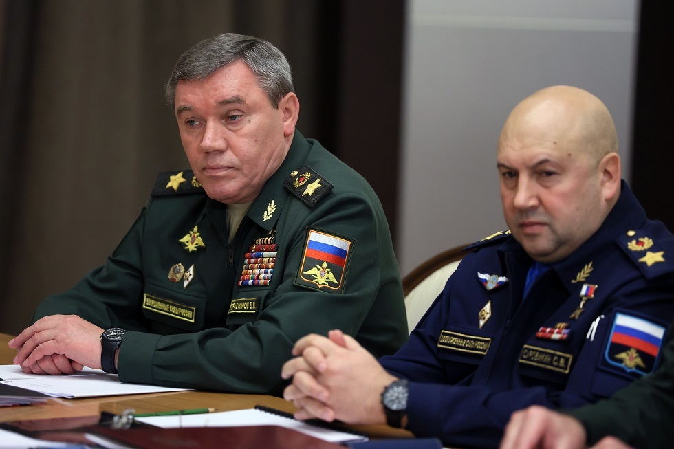 جميعهم مروا بحرب سوريا.. روسيا ترفع القناع عن قادة القوات الروسية العاملة في أوكرانيا
