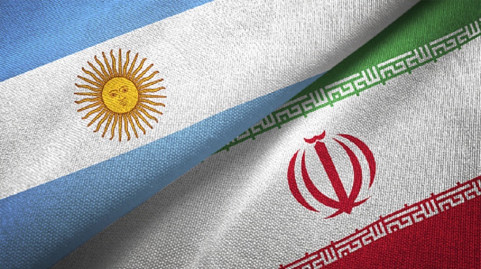 إيران تطالب الأرجنتين برفع 