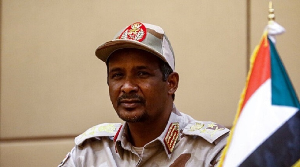 السودان.. حميدتي يعلن قرار الجيش ترك أمر الحكم للمدنيين