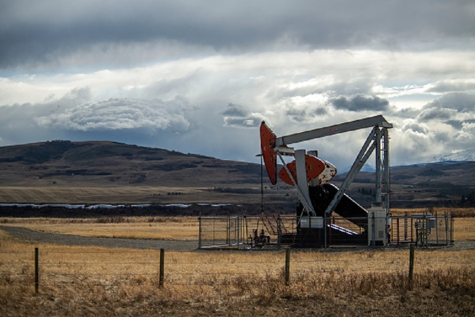 كندا تدرس تمديد الجدول الزمني لخفض انبعاثات صناعة النفط