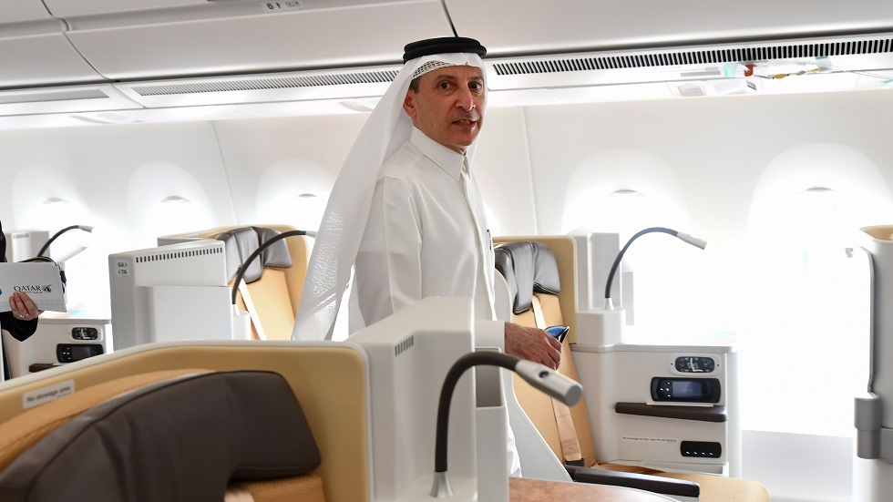 الرئيس التنفيذي للخطوط الجوية القطرية يحذر من استمرار أزمة صناعة الطيران في أوروبا لسنوات