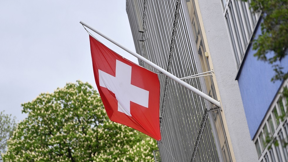 بنك سويسري يجمّد حساب مندوب روسيا لدى المنظمات الدولية في جنيف
