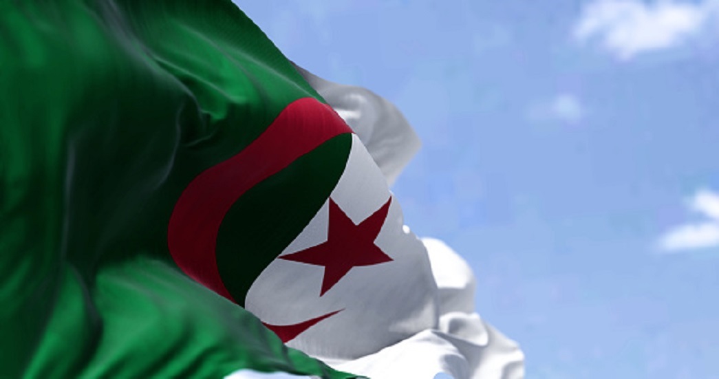 وزير الطاقة الجزائري يأذن ببدء استغلال منجم غار جبيلات بتندوف للحديد (صور + فيديو)