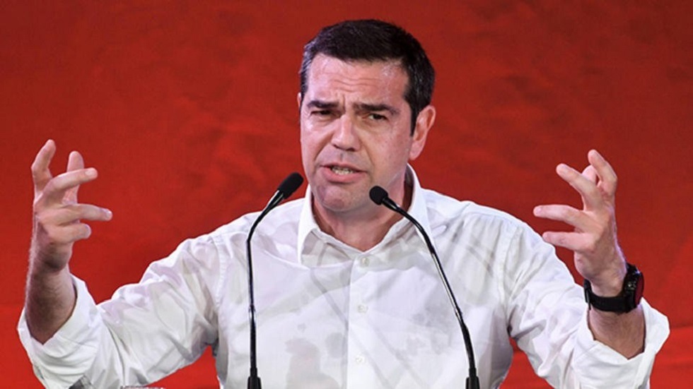 زعيم المعارضة اليونانية يطالب برحيل نظام ميتسوتاكيس