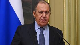 استقبال لافروف في منغوليا حسب التقاليد الموروثة - فيديو